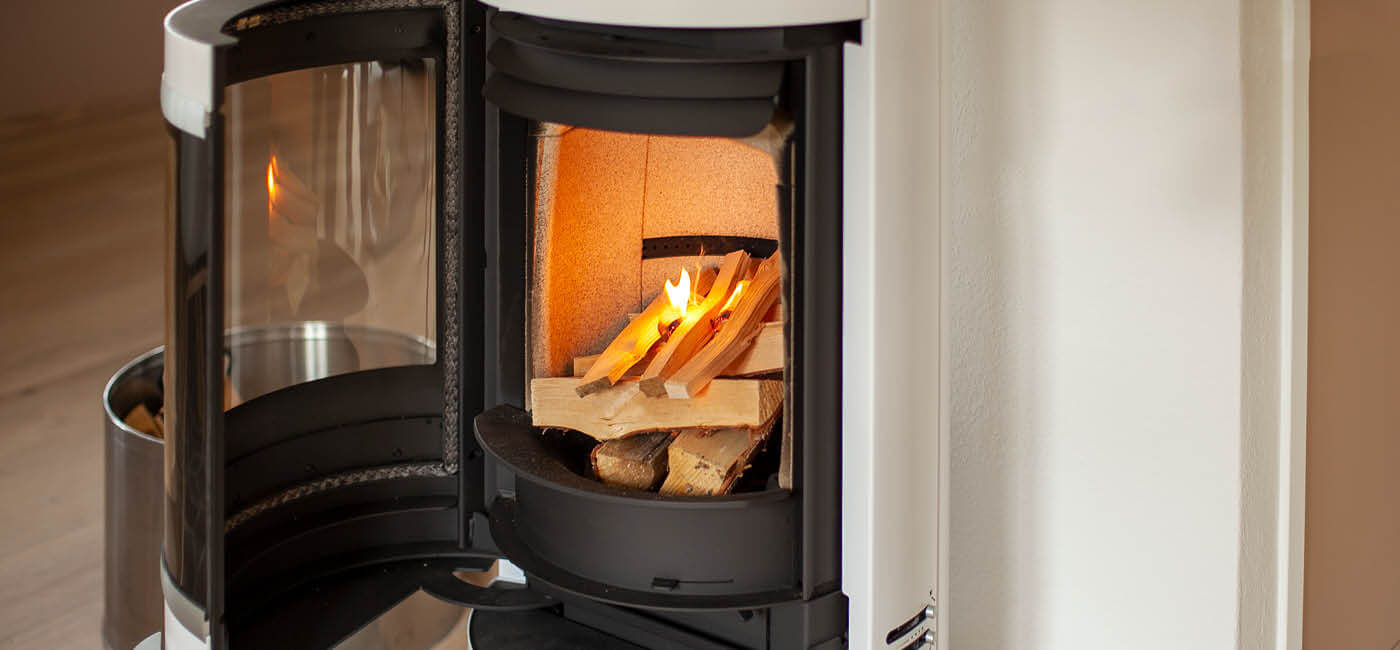 How to light a fire in your fireplace | Scan