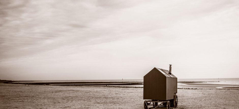 Old bathing cart for bathers in the 1800's